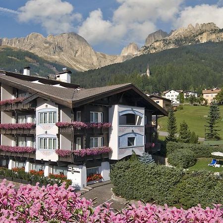 Alpen Hotel Corona Vigo di Fassa Exterior photo